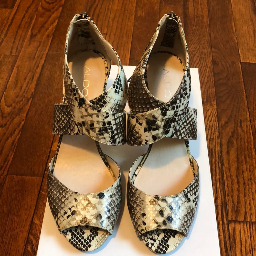 Aldo faux snake skin pumps